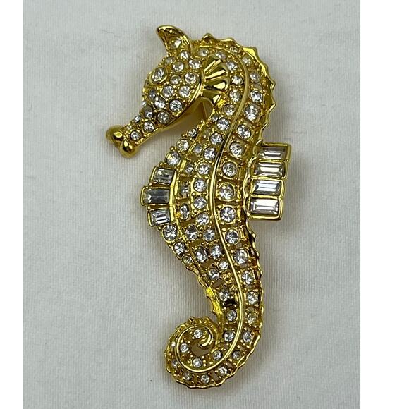 Vintage Nolan Miller Gold Crystal Rhinestone Seahorse Brooch Pin Nautical Brooch - Picture 7 of 8